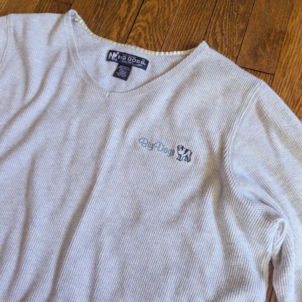 Vintage 90's Y2k Big Dogs Ribbed Grey Long Sleeve V-neck Top